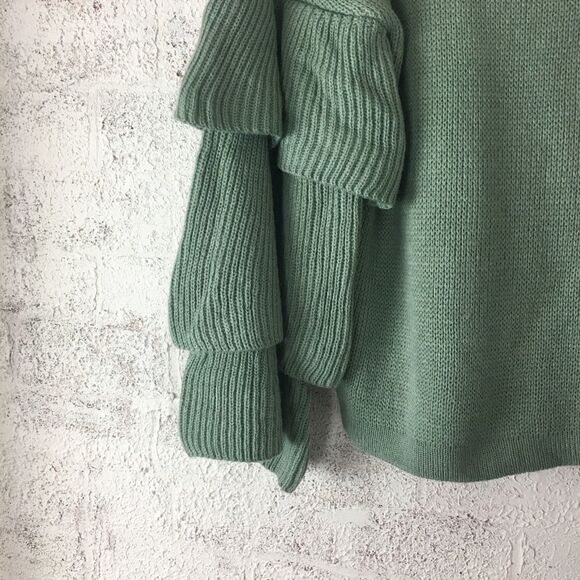 #118  POOF SAGE GREEN CROPPED SWEATER - Picture 2 of 4